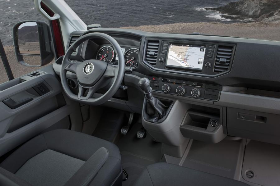 Торпедо Volkswagen Crafter Double Cab Pickup 2016 года  (фото 18 из 29)